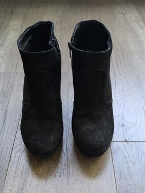 Jessica Simpson Black Suede Ankle Booties